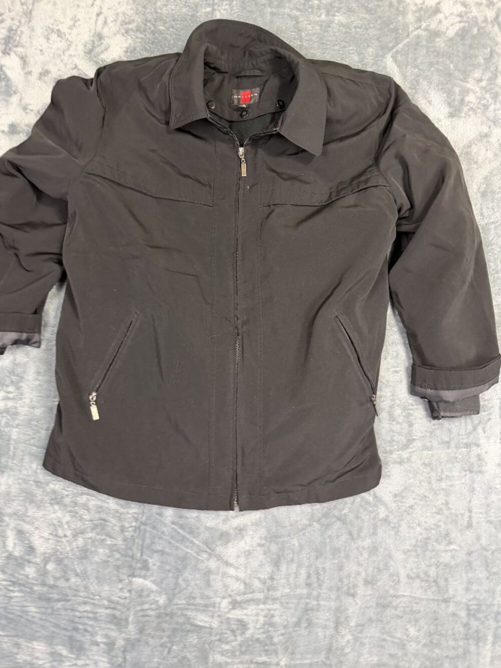 Gallery Mens Black Zip-Up Jacket XL With Front Pockets & Collared Neckline